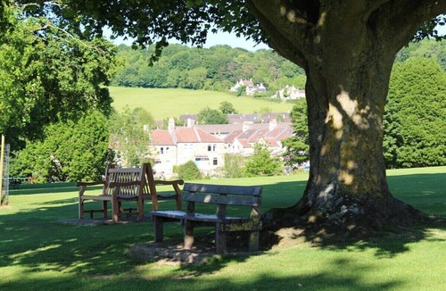 Box House | Stunning, Large Chapel, Nr Bath (EC)