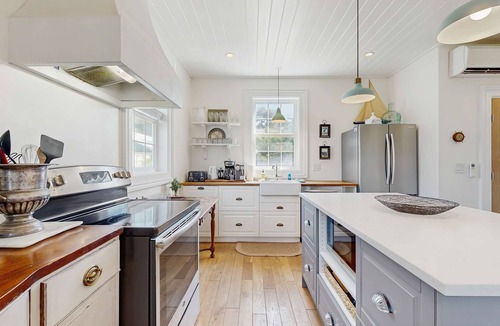 Agate Beach House | Stunning Lighthouse Replica Home with Ocean Views - Steps from the Beach