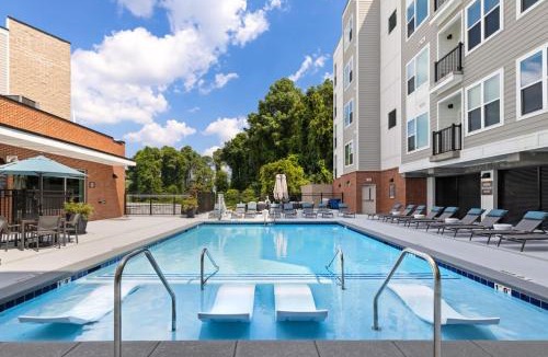 East Raleigh Apartment | Stunning Living 5 Min From Downtown