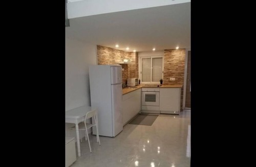 Pla del Bon Repos Apartment | Stunning Loft Apartment Air conditioning, impressive modern conversion