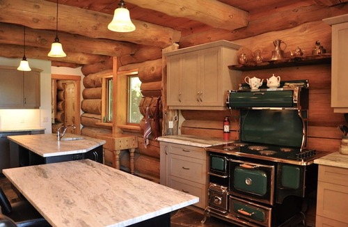 Irondale House | Stunning Log Home on a Private Lake