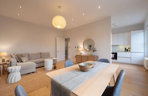 Belsize Park Apartment | Stunning London Home (LRF)