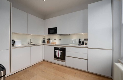 Belsize Park Apartment | Stunning London Home (LRF)