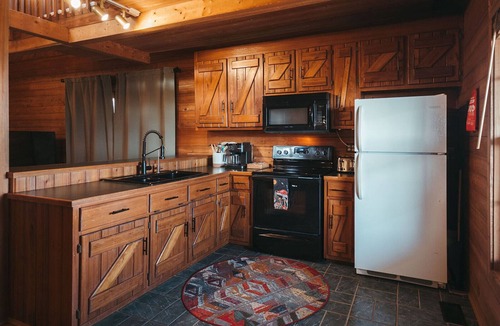 Pine Creek Cabin | Stunning Long Range Views: Mountaintop Cabin w/Private Sauna + Outdoor Fire Pit