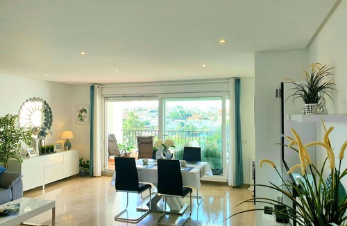 Torrequebrada Apartment | Stunning Luxury Apartment with Sea, Golf & Mountain Views!