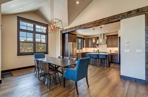 Baldy Mountain House | Stunning Luxury Home with Private Hot Tub!