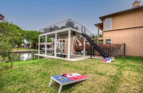 Horseshoe Bay House | Stunning Luxury Home on Lake LBJ!