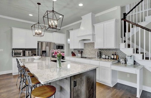 Horseshoe Bay House | Stunning Luxury Lake Home with Waterfront & Fire Pit!