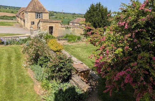 Janville House | Stunning manor house 15 minutes from the sea and Caen (Normandy).