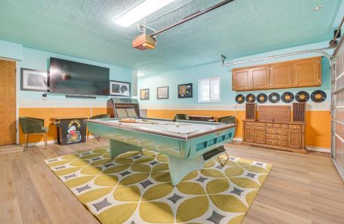 San Bernardino House | Stunning MCM Escape with Mtn Views in San Bernardino