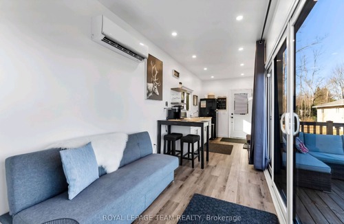 Killaloe Cottage | Stunning Modern Container Home on beautiful Golden Lake.