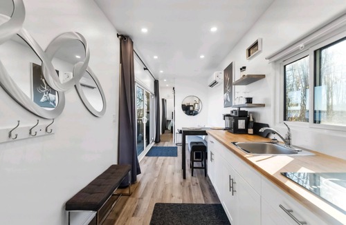 Killaloe Cottage | Stunning Modern Container Home on beautiful Golden Lake.