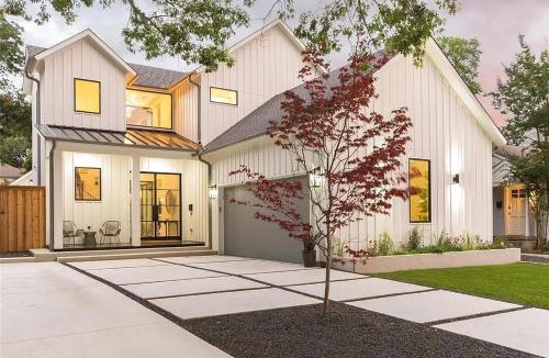 Lakewood Heights House | Stunning Modern Farmhouse with Pool