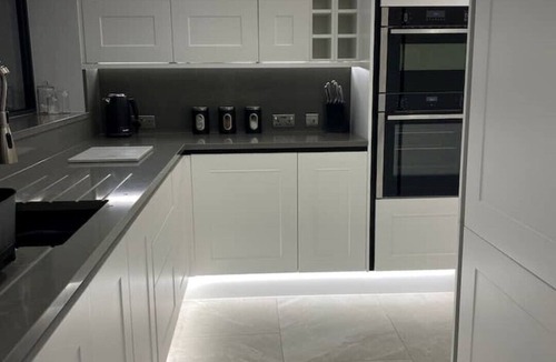 Corston House | Stunning modern home set in beautiful grounds.