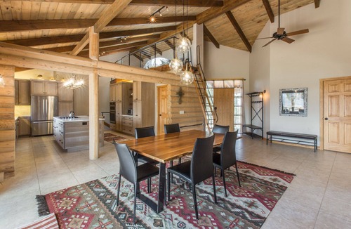 Loghill Village House | Stunning Mountain Home, Breathtaking Views | Trail Access | A/C | STR2025-060
