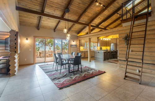 Loghill Village House | Stunning Mountain Home, Breathtaking Views | Trail Access | A/C | STR2025-060