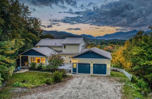 North Woodstock House | Stunning Mountain Retreat