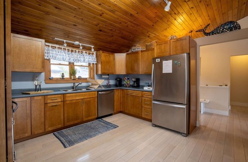 Hall Quarry House | ~ STUNNING MOUNTAIN AND SOUND VIEWS~