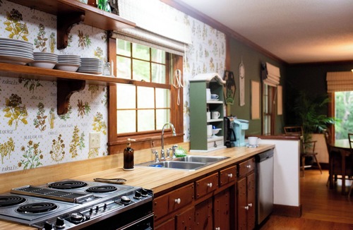 Stecoah Cabin | Stunning Mountain Views with Hot Tub & 2 King Suites! Private & Peaceful.