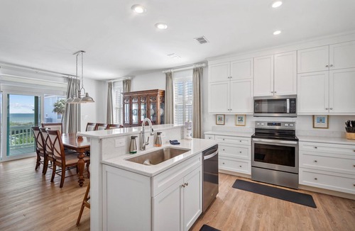 Beachwalk House | STUNNING NEW LISTING - Ocean and Beach Views - Sleeps 12