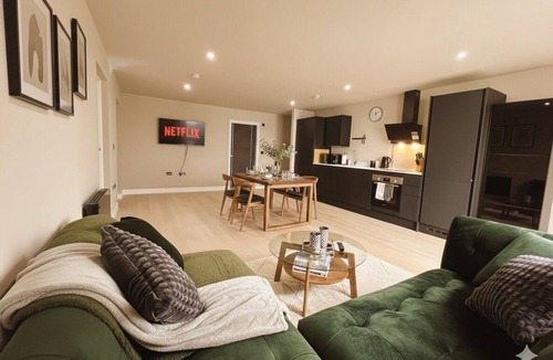 Sheldon Apartment | Stunning NEC apartments - Sleeps 8