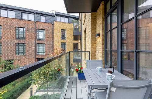 Waterloo Apartment | Stunning new 2BR 2BR flat in Waterloo