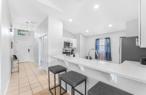 Sandy Ridge Villa | Stunning Newly Renovated Pool Home close to Disney