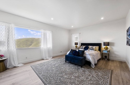 Half Moon Bay Villa | Stunning Ocean and Mountain Views
