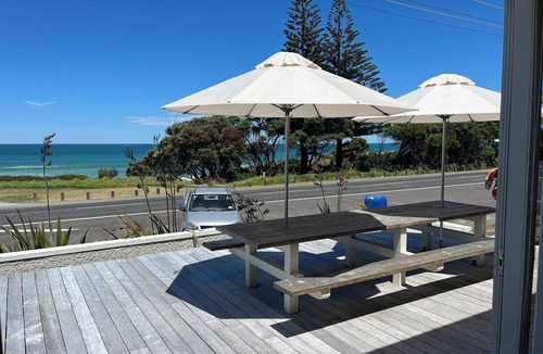 Okitu House | Stunning ocean facing property