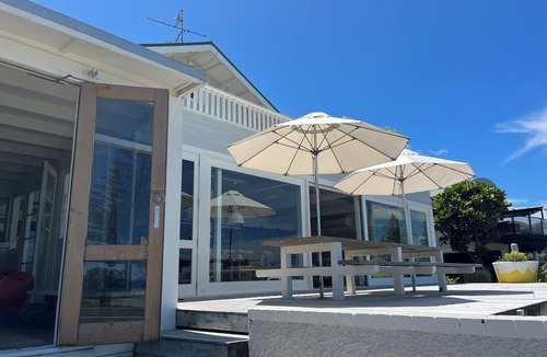 Okitu House | Stunning ocean facing property