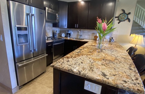 Honokowai Condo | Stunning Ocean Views-Top Floor-2 bedroom/Family friendly- AC throughout!