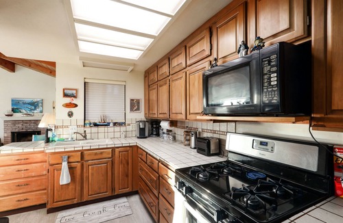 Anchor Bay House | Stunning ocean views!