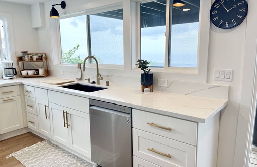 Kalaoa House | Stunning Ocean Views + Designer Designed Kona Home