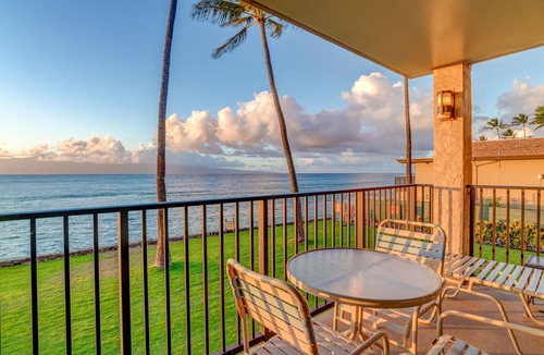 Honokowai Apartment | Stunning Oceanfront Luxury