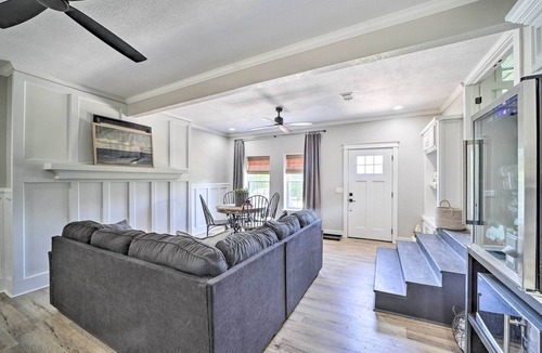 Spiro House | Stunning Oklahoma Home ~ 3 Mi to Spiro Mounds