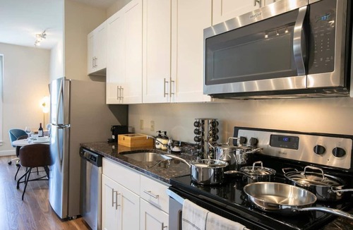 Old Town West Apartment | ⚜Stunning Old Town Studio Apt⚜Free Parking⚜