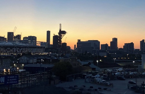 Bow Apartment | Stunning one bed with rooftop - opposite Stadium