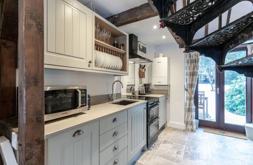 Blockley Cottage | Stunning open plan 2 storey barn conversion with spiral staircase.