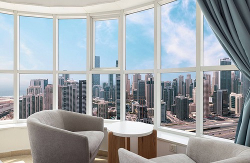 Jumeirah Lake Towers Apartment | Stunning Panoramic Sea & Marina City Skyline View