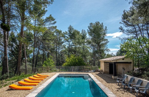 Roussillon House | Stunning panoramic views and heated pool in Roussillon