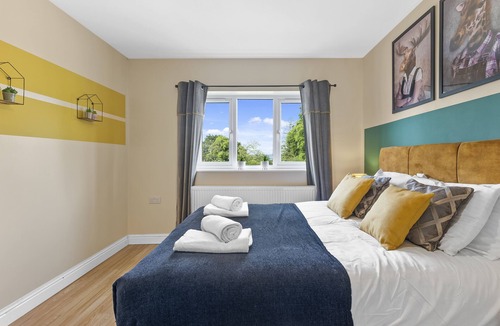 Ripley House | Stunning Peak District Gem - Games Rooms