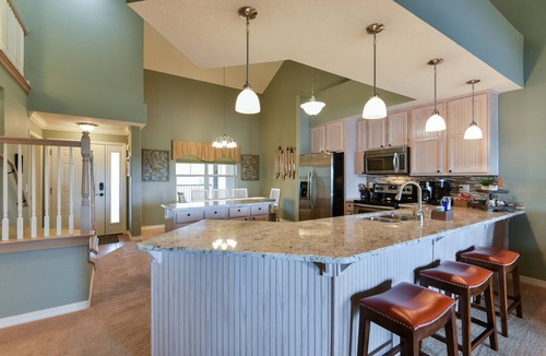 Table Rock Condo | Stunning Penthouse Condo with Elevator and Breathtaking Table Rock Lake Views!