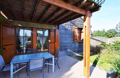 Madaillan Villa | Stunning private villa for 6 people with A/C, private pool, WIFI, TV, terrace and pets allowed