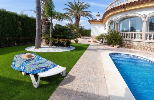 Miami Platja Villa | Stunning private villa for 6 guests with WIFI, A/C, private pool, TV and patio