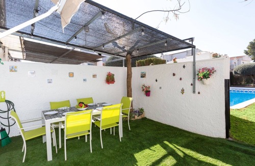 El Casalot Villa | Stunning private villa for 6 guests with pool, A/C, WIFI, TV and terrace