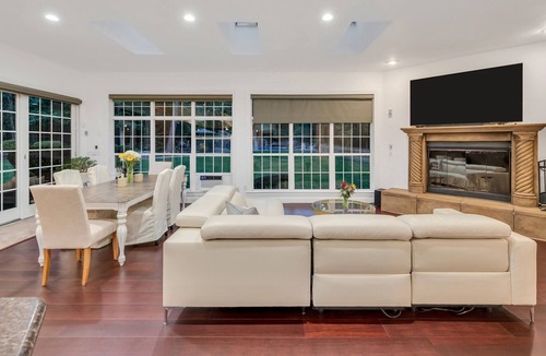 Wading River House | STUNNING PRIVATE OASIS 25 MINS TO WESTHAMPTON! BEACH!!