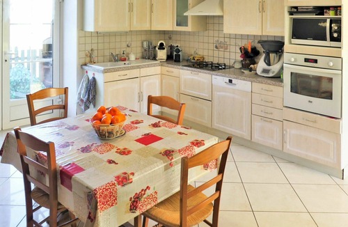 Montcabrier Villa | Stunning private villa for 6 people with WIFI, private pool, TV and terrace