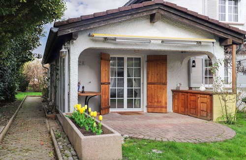 Bouveret House | Stunning private villa for 4 people with WIFI, TV, terrace, pets allowed and parking