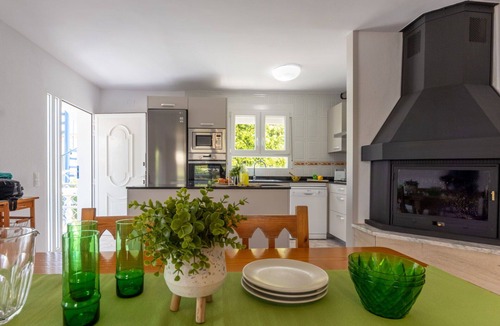Riumar House | Stunning private villa for 8 people with A/C, private pool, WIFI, TV and patio
