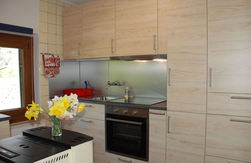 Camedo House | Stunning private villa for 4 people with TV, patio, pets allowed and panoramic view